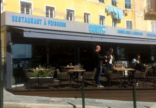 Le Roi Théodore Bastia, restaurant de poissons accessible